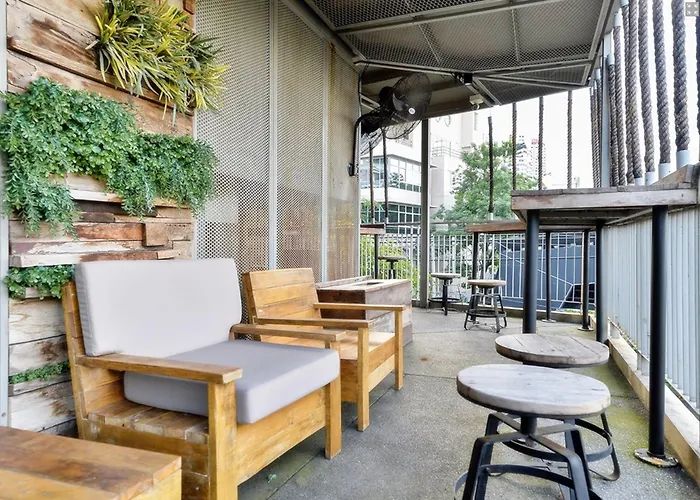 Tha Loft By Th District 酒店 3*